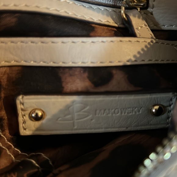 B. Makowsky Italian Full Leather Cream Calf Skin Hand Bag 10 Pockets - Picture 9 of 13